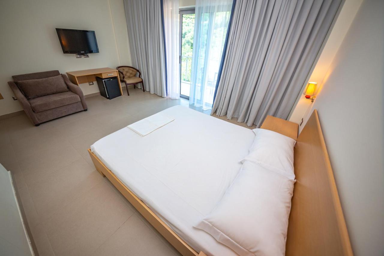 Hotel Borshi Eksteriør bilde