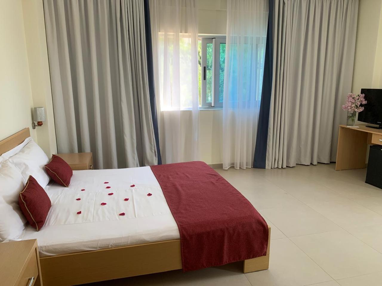 Hotel Borshi Eksteriør bilde